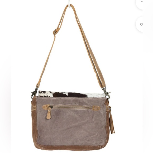 Myra Bag PEARL FUSION MESSENGER BAG - Picture 3 of 4